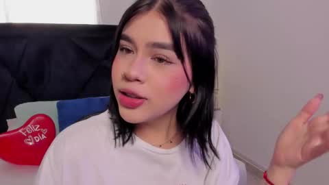 LilyWoodz online show from February 2026 07:10:01 PM