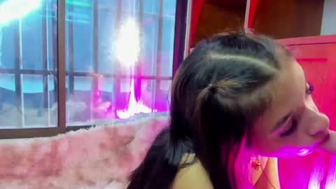 Lili  online show from July 2026 11:41:02 AM