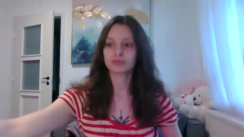 lilycandy_ online show from April 2026 12:35:02 PM