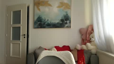 lilycandy_ online show from April 2026 09:47:01 AM