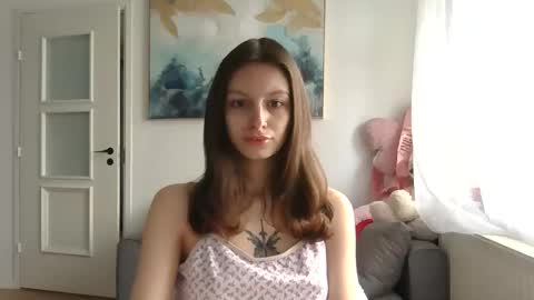 lilycandy_ online show from April 2026 10:21:02 AM