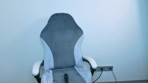 lilydavisss online show from June 2026 04:12:02 AM