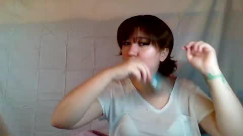 Snapshot of lilylovegood04 chatting on June 2026 03:16:01 PM lily online show from June 2026 03:16:01 PM