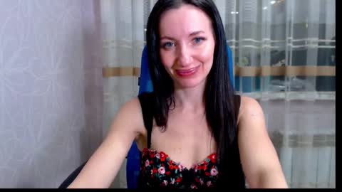 Snapshot of lilymellow chatting on February 2025 12:19:02 AM Lily online show from February 2025 12:19:02 AM
