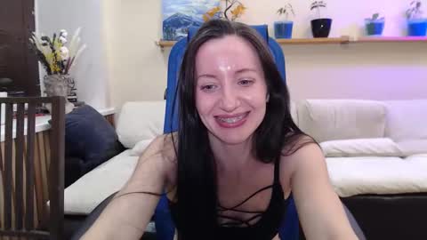 Snapshot of lilymellow chatting on September 2025 07:24:02 PM Lily online show from September 2025 07:24:02 PM