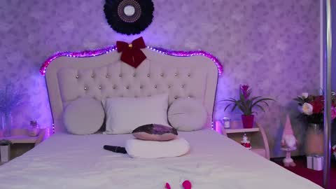      online show from December 2024 07:22:02 AM