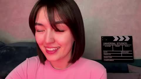 Snapshot of lilysollar chatting on May 2026 05:29:01 PM Lily online show from May 2026 05:29:01 PM