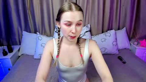 Lilian online show from March 2025 07:04:02 AM