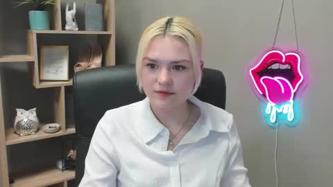 Lily online show from February 2026 04:29:01 PM