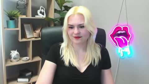 Lily online show from April 2026 02:04:01 PM