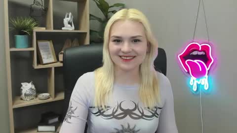 Lily online show from April 2026 07:04:01 AM