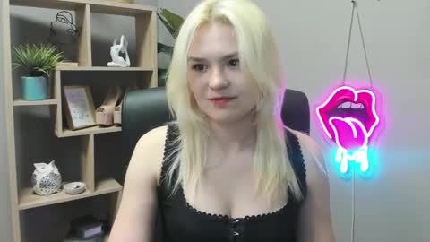 Lily online show from May 2026 07:36:01 AM