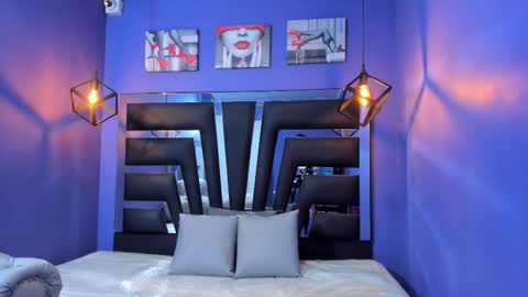 Lilythadam online show from November 2025 01:06:01 AM