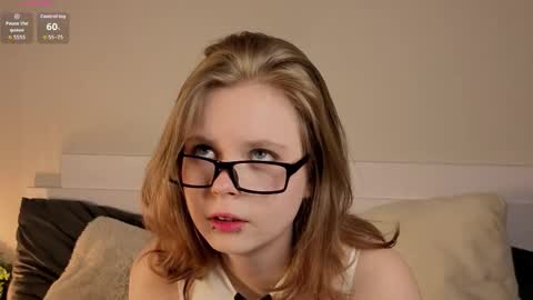Julie online show from May 2026 07:07:02 PM