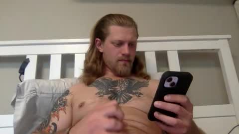 Snapshot of limitlesschris chatting on November 2025 05:24:02 PM Chris online show from November 2025 05:24:02 PM