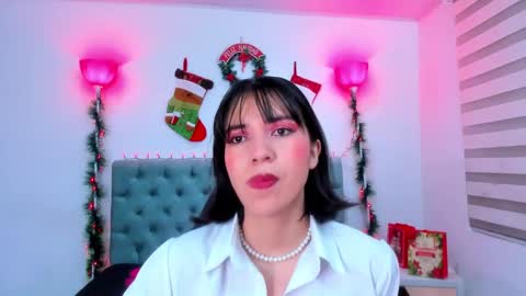 Snapshot of lina_bedoya chatting on December 2024 11:40:02 AM Lina Bedoya online show from December 2024 11:40:02 AM