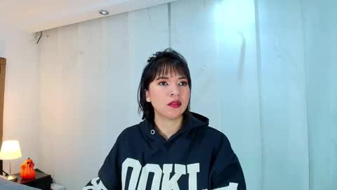  Lina Bedoya  online show from October 2025 11:33:02 AM