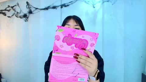  Lina Bedoya  online show from November 2025 11:33:02 AM