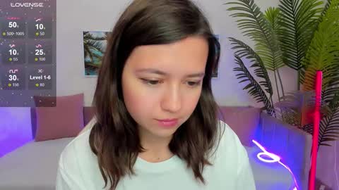 Snapshot of lina_brownie chatting on October 2025 02:29:01 AM Lina online show from October 2025 02:29:01 AM