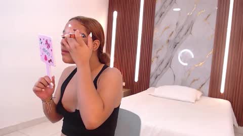 Lina online show from September 2025 12:40:01 PM