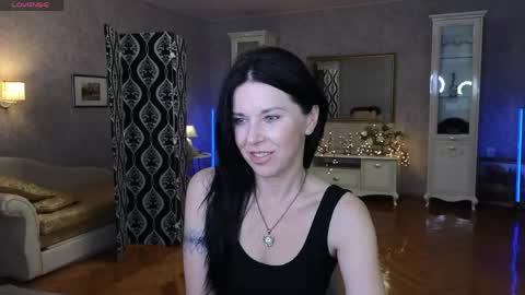 lina_flore online show from April 2026 06:54:02 PM