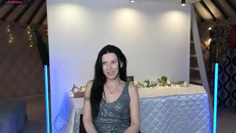 Snapshot of lina_flore chatting on June 2026 09:31:01 PM lina_flore online show from June 2026 09:31:01 PM