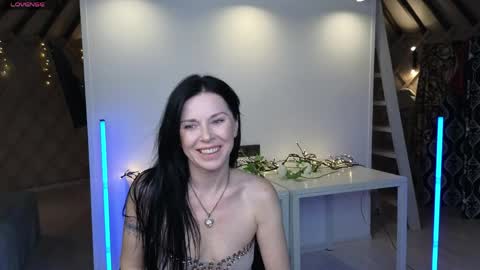 Snapshot of lina_flore chatting on June 2026 10:15:01 PM lina_flore online show from June 2026 10:15:01 PM