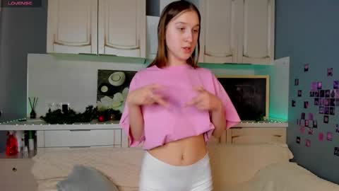 lina_massey online show from March 2026 01:31:02 AM