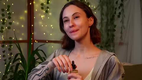 Snapshot of lina_n_kitty chatting on February 2025 07:43:02 PM Lina - online show from February 2025 07:43:02 PM