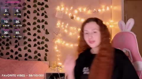 Snapshot of lina_red_x chatting on September 2025 08:43:01 PM Lina Red X online show from September 2025 08:43:01 PM