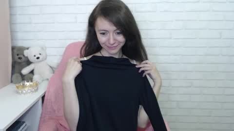 Lina Rouge online show from September 2025 04:06:02 AM