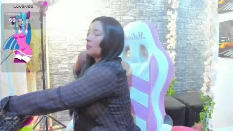 LINA SANCHEZ online show from April 2026 09:10:02 PM