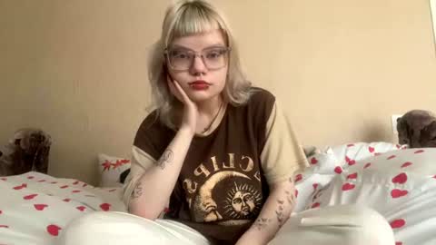 lina_sun1 online show from June 2026 01:53:02 PM