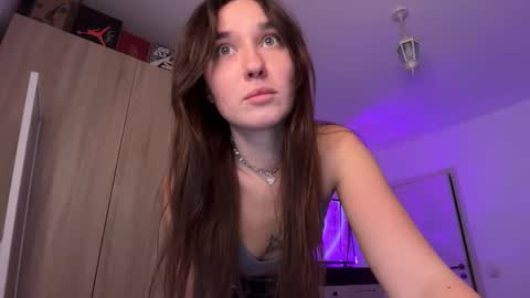 Snapshot of linabbb chatting on October 2025 05:19:02 PM Lina online show from October 2025 05:19:02 PM