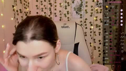 Lina online show from February 2026 06:06:01 AM