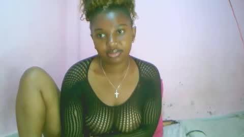 Snapshot of linah1123 chatting on October 2025 10:38:02 AM linah1123 online show from October 2025 10:38:02 AM