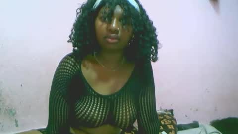 Snapshot of linah1123 chatting on October 2025 11:17:02 PM linah1123 online show from October 2025 11:17:02 PM