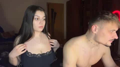 Nicolas and Lina online show from October 2025 09:55:01 PM