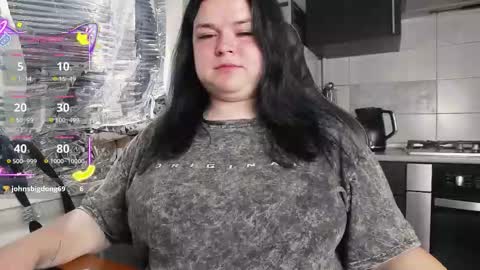 Lina online show from September 2025 07:08:01 AM