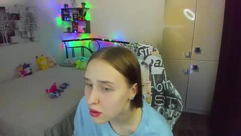 Lina online show from April 2026 09:24:01 PM