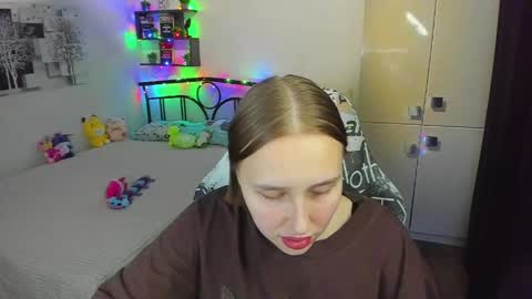 Lina online show from May 2026 09:41:02 PM