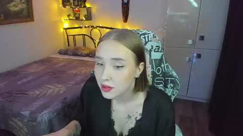 Lina online show from June 2026 09:41:01 PM