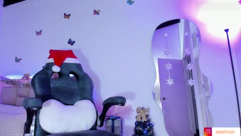 Lincy Rios  online show from December 2024 07:12:02 PM