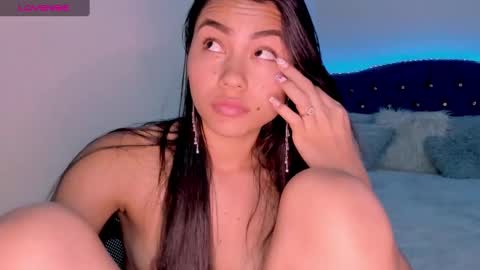 Snapshot of linda_alana chatting on December 2024 11:50:02 PM Alana online show from December 2024 11:50:02 PM