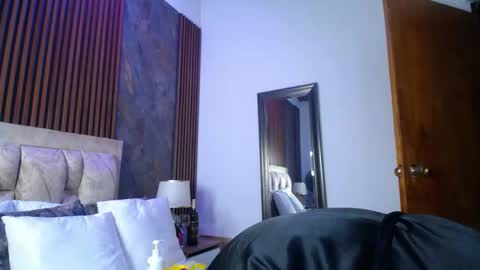 linda cabal online show from April 2026 09:32:02 PM