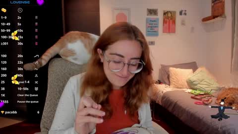 Snapshot of linda_giggle chatting on December 2024 11:02:01 PM Giggles online show from December 2024 11:02:01 PM