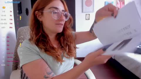 Snapshot of linda_giggle chatting on January 2025 02:51:02 PM Giggles online show from January 2025 02:51:02 PM