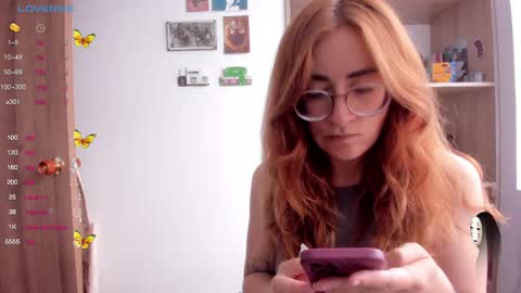 Snapshot of linda_giggle chatting on February 2025 01:39:02 PM Giggles online show from February 2025 01:39:02 PM
