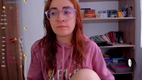 Snapshot of linda_giggle chatting on February 2025 12:08:01 PM Giggles online show from February 2025 12:08:01 PM