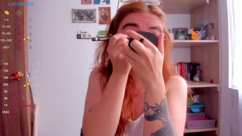Snapshot of linda_giggle chatting on March 2025 01:17:01 PM Giggles online show from March 2025 01:17:01 PM